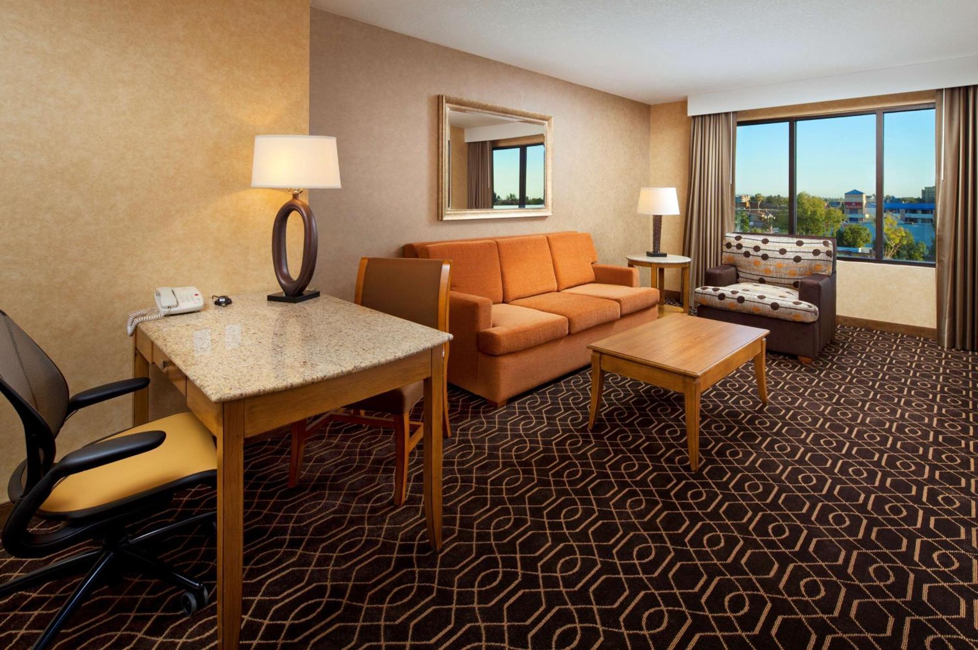 Doubletree Suites By Hilton Anaheim Resort/Convention Center Экстерьер фото